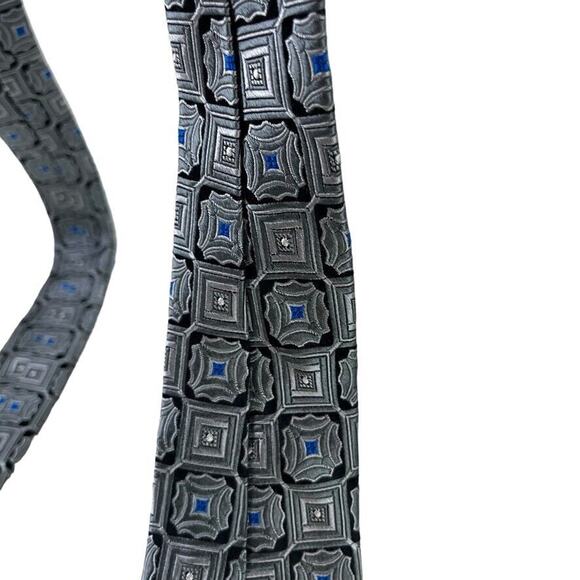 Jos Joseph A Bank Signature Collection Mens Gray Blue 100% Silk Tie Necktie 3.5" - Picture 11 of 16